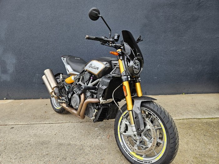 2023 Indian FTR R 1200 CARBON BLACK