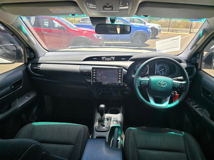 2022 Toyota Hilux SR White