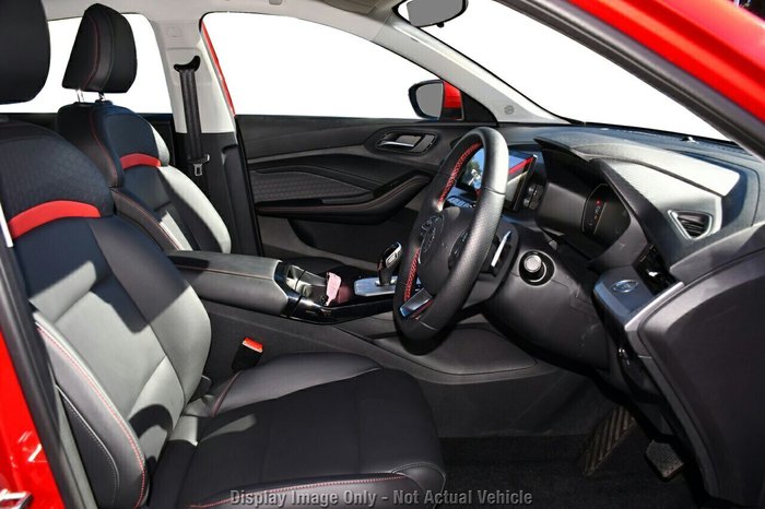 2025 MG MG5