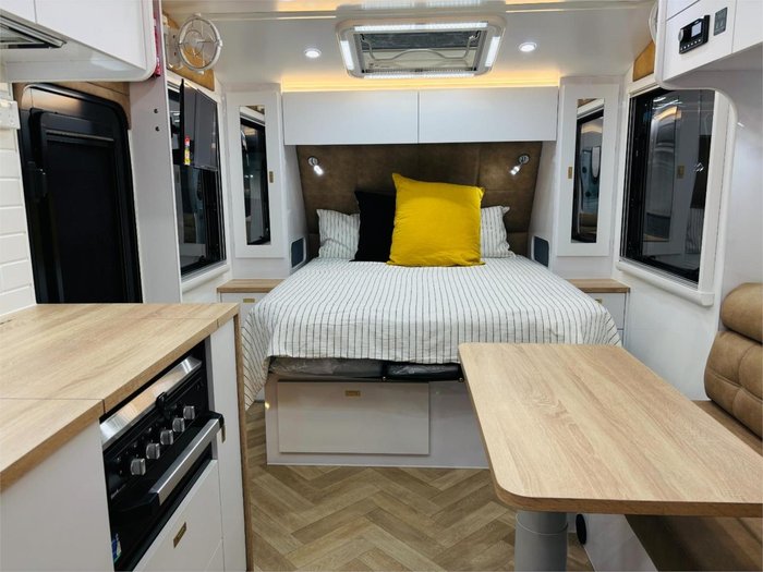 2025 Wonderland RV Amaroo 18Ft