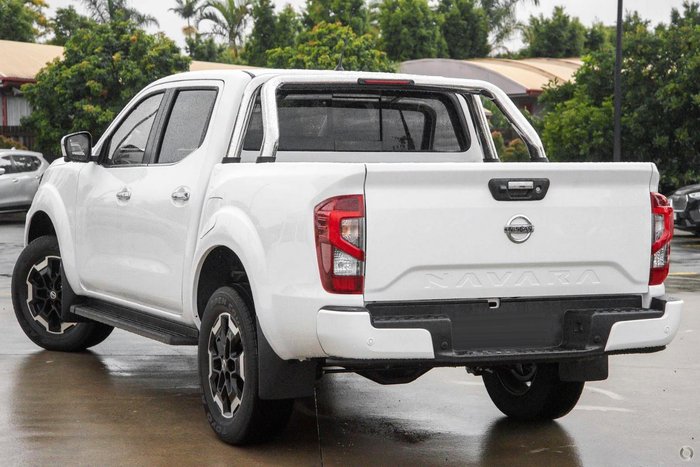 2025 Nissan Navara ST-X