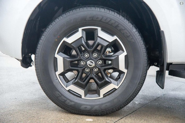 2025 Nissan Navara ST-X