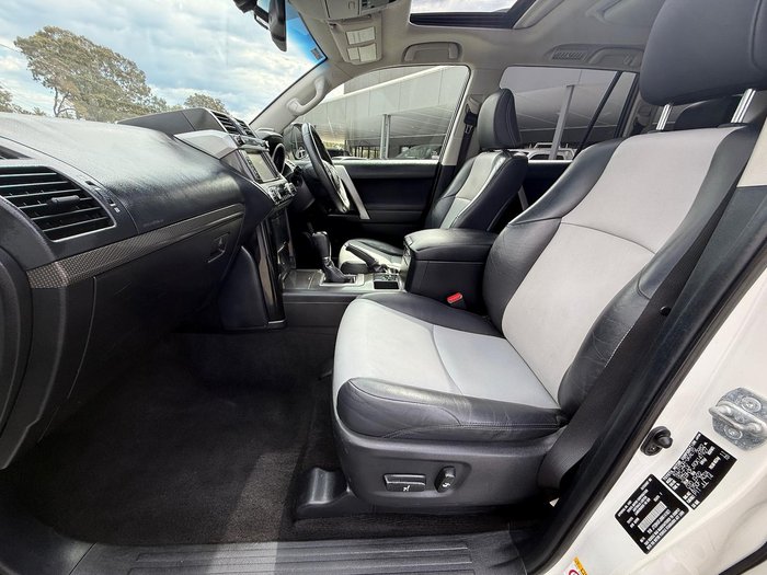 2014 Toyota Landcruiser Prado Altitude