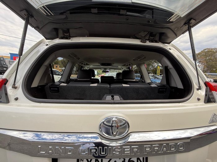 2014 Toyota Landcruiser Prado Altitude