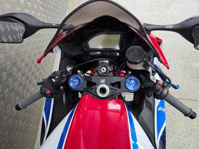 2012 Honda CBR1000RR (FIREBLADE) RED