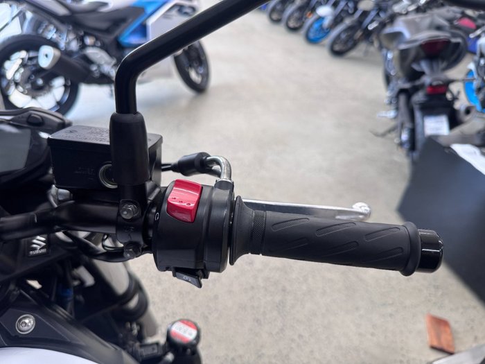 2017 Suzuki SV650SA WHITE