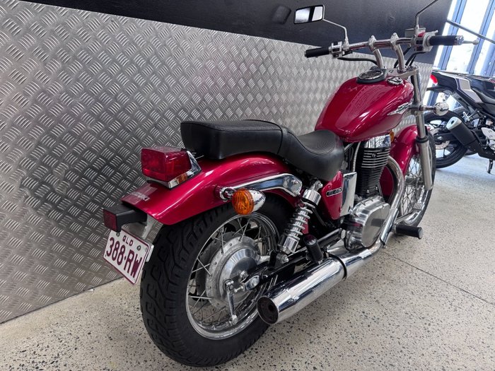 2014 Suzuki BOULEVARD S40 RED