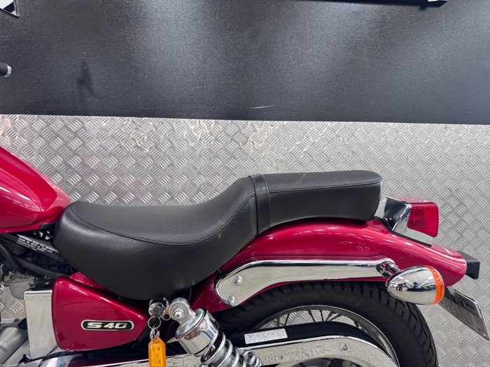 2014 Suzuki BOULEVARD S40 RED
