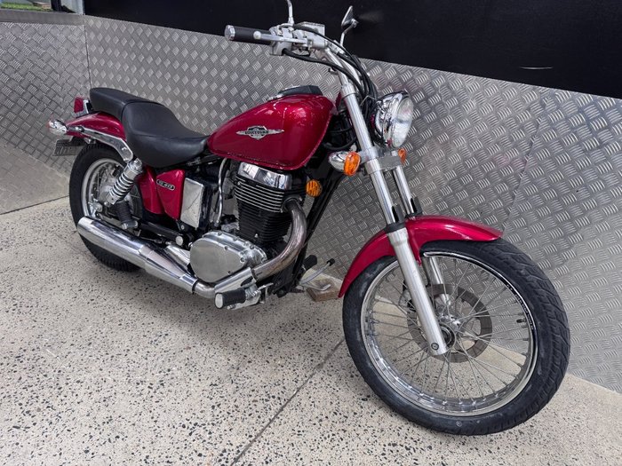 2014 Suzuki BOULEVARD S40 RED