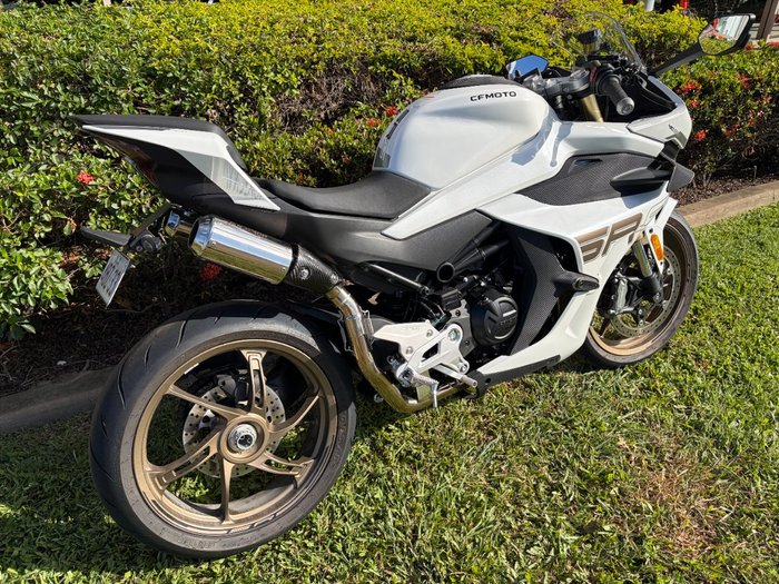 2024 CFMOTO 2024 Cf Moto 450CC 450SR-S NEBULA WHITE