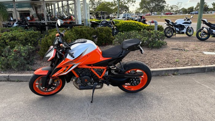 2022 Ktm 1290 SUPER DUKE R Orange