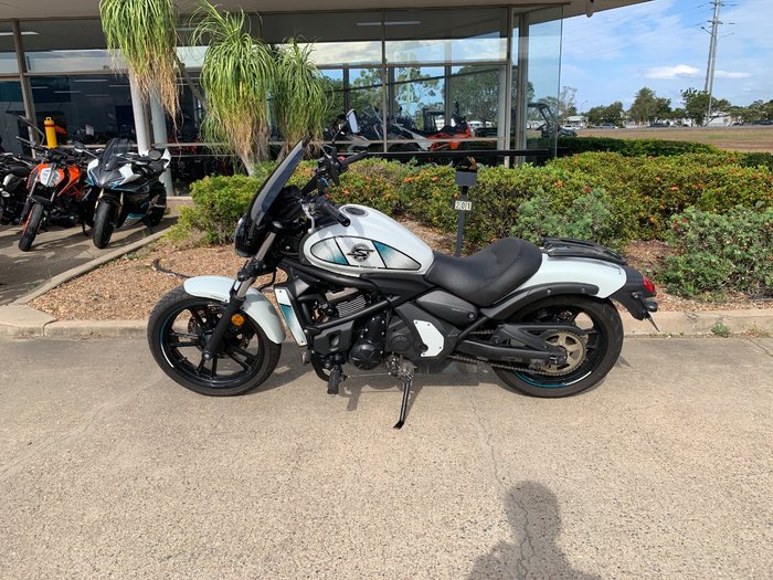 2022 Kawasaki VULCAN S SE White