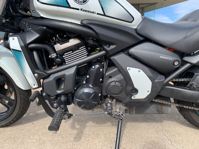 2022 Kawasaki VULCAN S SE White