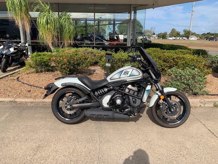 2022 Kawasaki VULCAN S SE White
