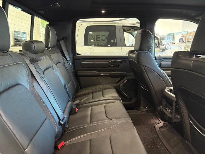 2025 RAM 1500 Limited Hurricane HO RamBox DT MY25 4X4 Dual Range Bright White