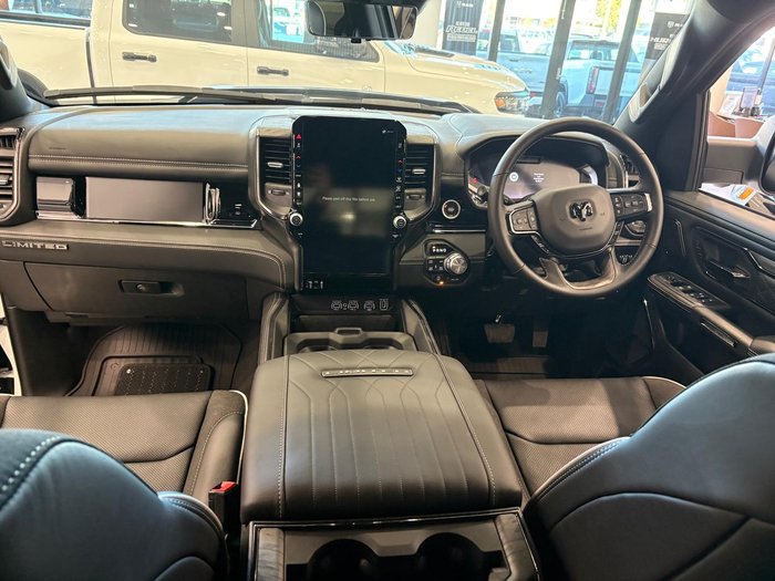 2025 RAM 1500 Limited Hurricane HO RamBox DT MY25 4X4 Dual Range Bright White