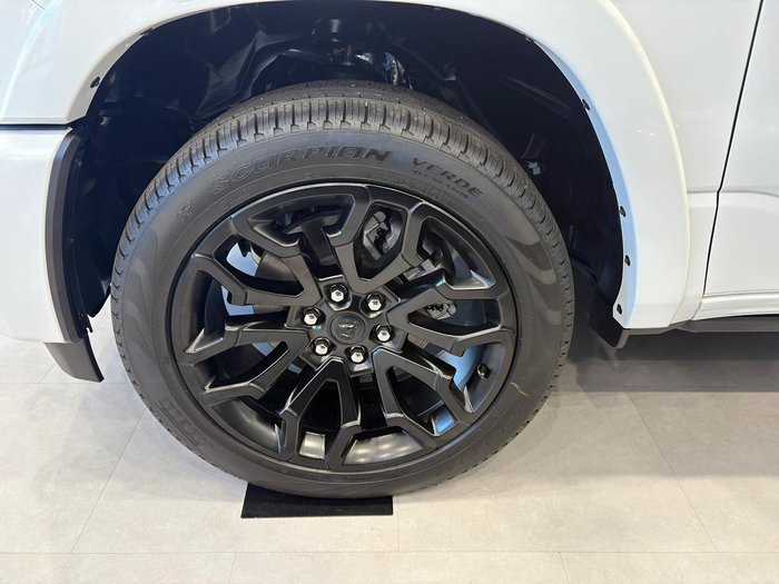 2025 RAM 1500 Limited Hurricane HO RamBox DT MY25 4X4 Dual Range Bright White