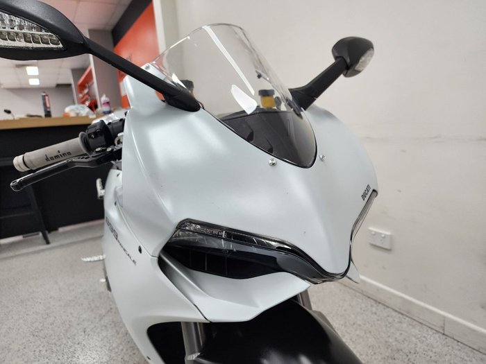 2015 DUCATI 899 PANIGALE White