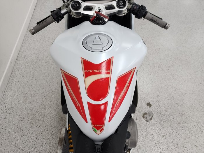 2015 DUCATI 899 PANIGALE White