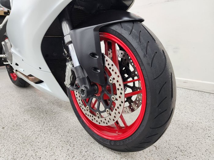 2015 DUCATI 899 PANIGALE White