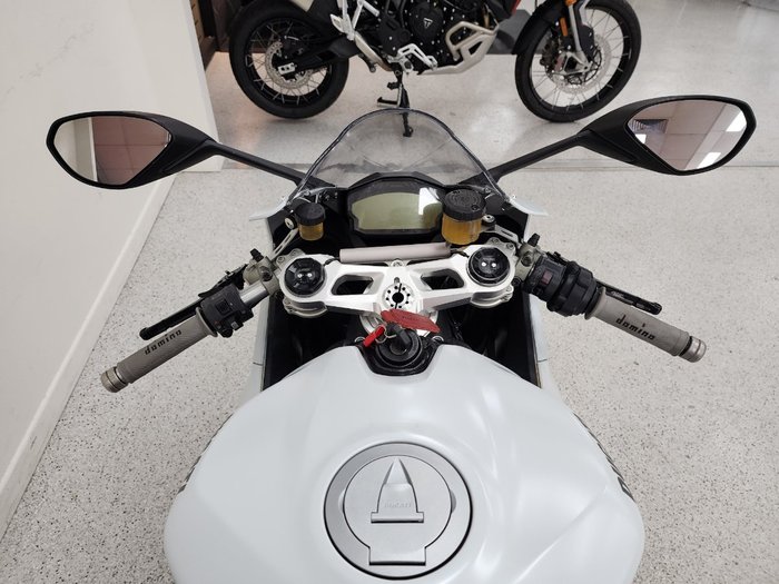 2015 DUCATI 899 PANIGALE White