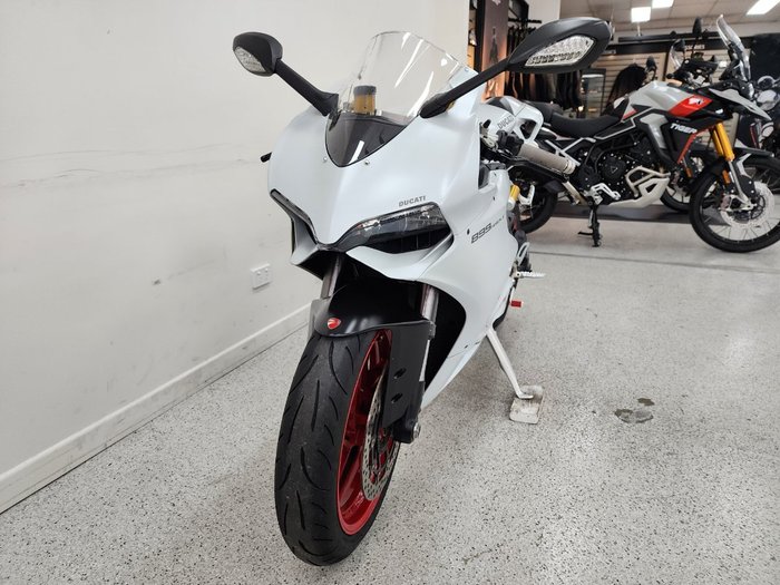 2015 DUCATI 899 PANIGALE White