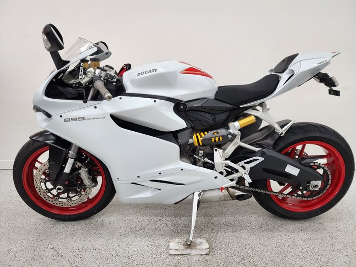 2015 DUCATI 899 PANIGALE White