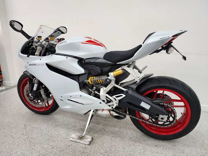 2015 DUCATI 899 PANIGALE White