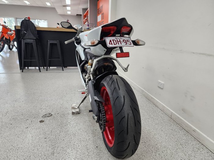 2015 DUCATI 899 PANIGALE White