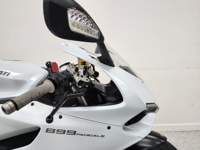 2015 DUCATI 899 PANIGALE White