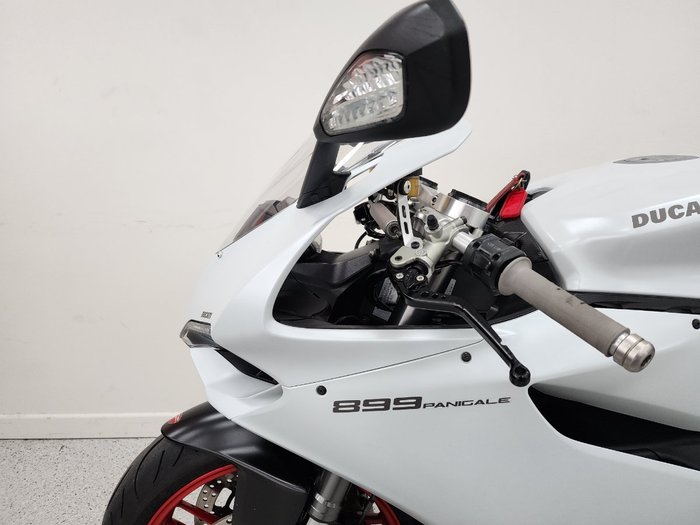 2015 DUCATI 899 PANIGALE White