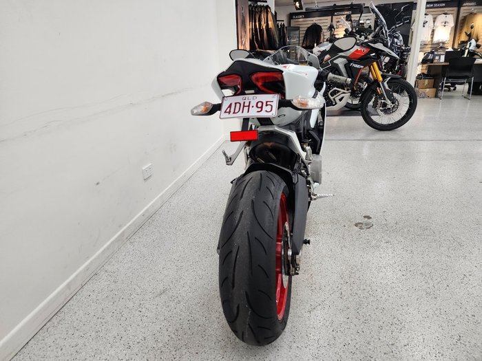 2015 DUCATI 899 PANIGALE White