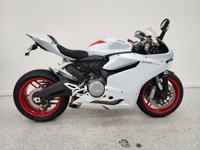 2015 DUCATI 899 PANIGALE White