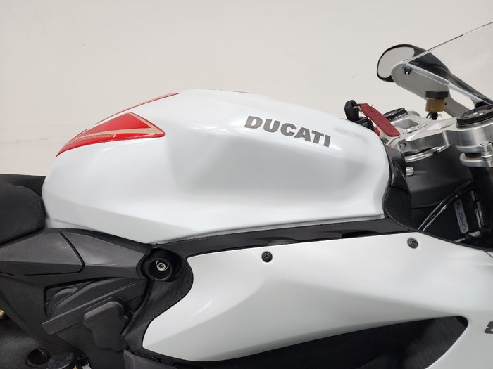 2015 DUCATI 899 PANIGALE White