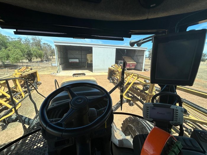 2011 Rogator Rg1300 Sp Sprayer 