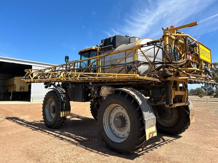 2011 Rogator Rg1300 Sp Sprayer