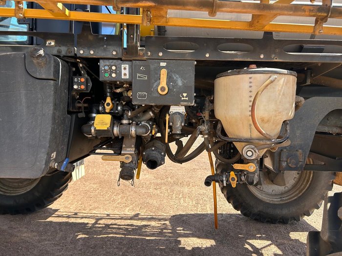2011 Rogator Rg1300 Sp Sprayer