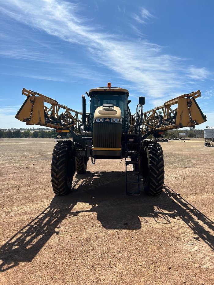 2011 Rogator Rg1300 Sp Sprayer