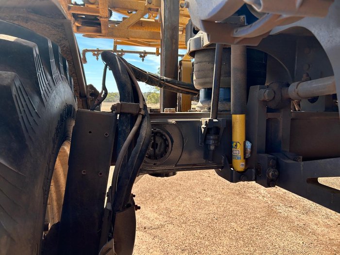 2011 Rogator Rg1300 Sp Sprayer 