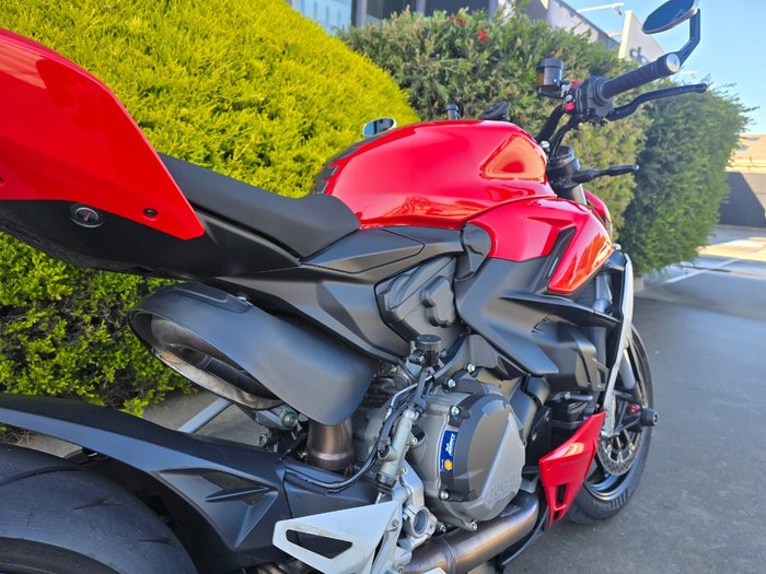 2023 DUCATI STREETFIGHTER V2 Red