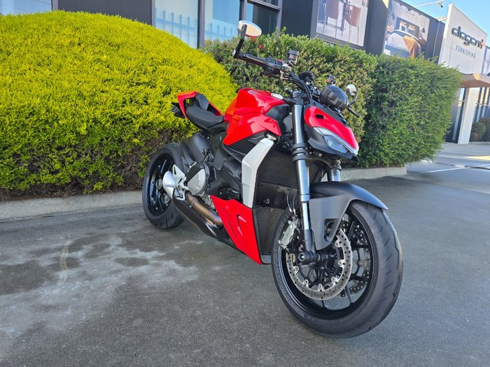2023 DUCATI STREETFIGHTER V2 Red