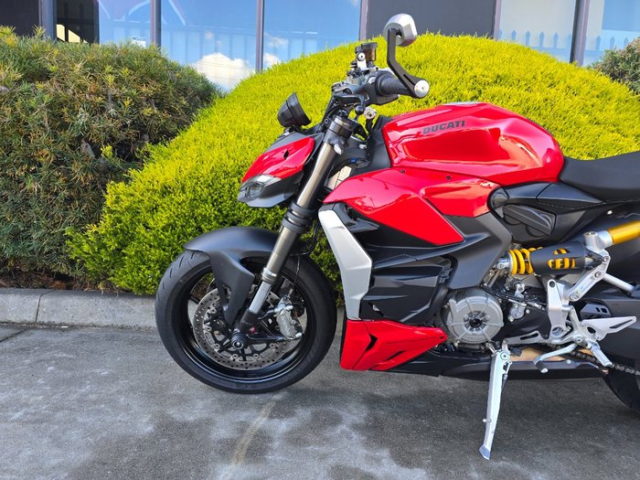 2023 DUCATI STREETFIGHTER V2 Red