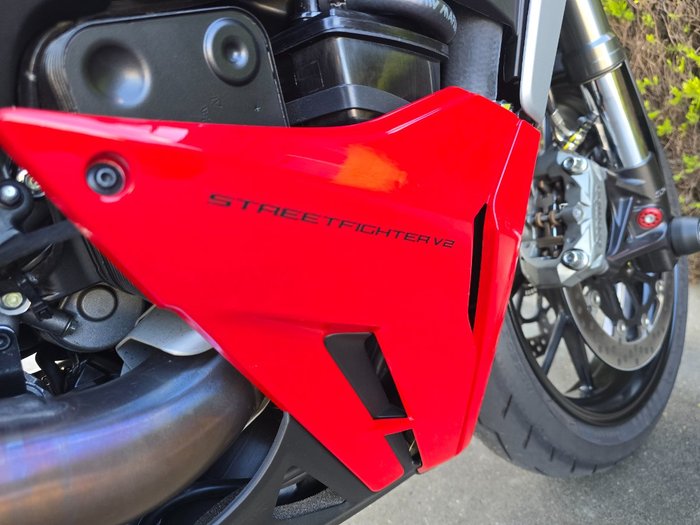 2023 DUCATI STREETFIGHTER V2 Red