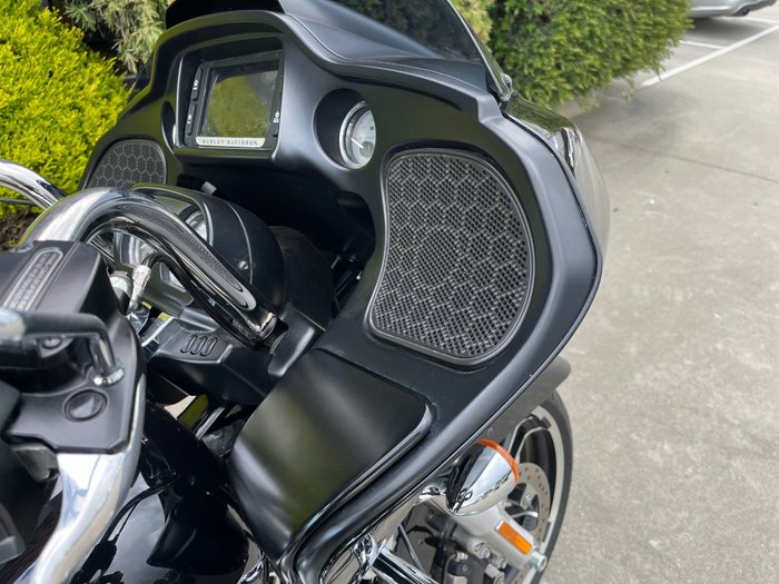 2018 HARLEY-DAVIDSON FLTRX ROAD GLIDE Black