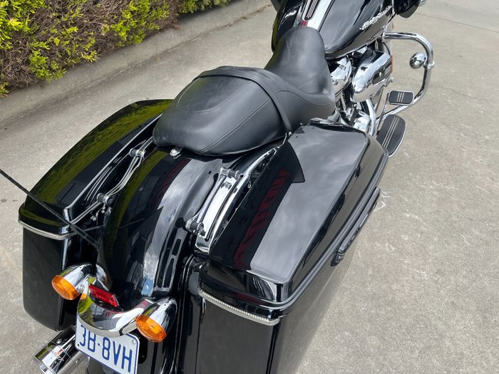 2018 HARLEY-DAVIDSON FLTRX ROAD GLIDE Black