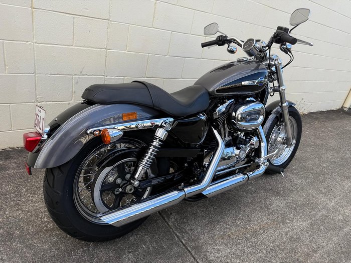 2014 Harley-Davidson 1200 Custom (XL1200C) Sportster