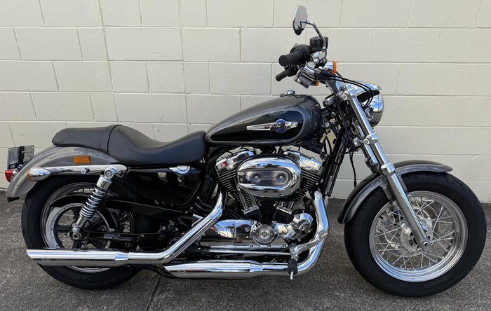2014 Harley-Davidson 1200 Custom (XL1200C) Sportster