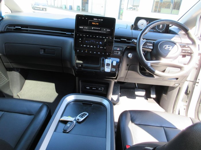 2022 Hyundai STARIA Highlander