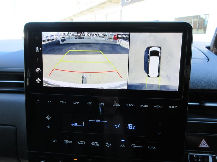 2022 Hyundai STARIA Highlander