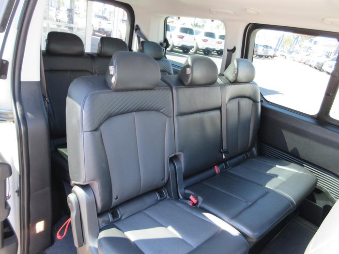 2022 Hyundai STARIA Highlander